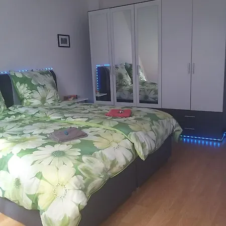 Apartamento Ueber Den Daechern Von *